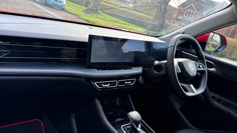 MG HS 1.5 T-GDI Trophy 5dr DCT Petrol Hatchback